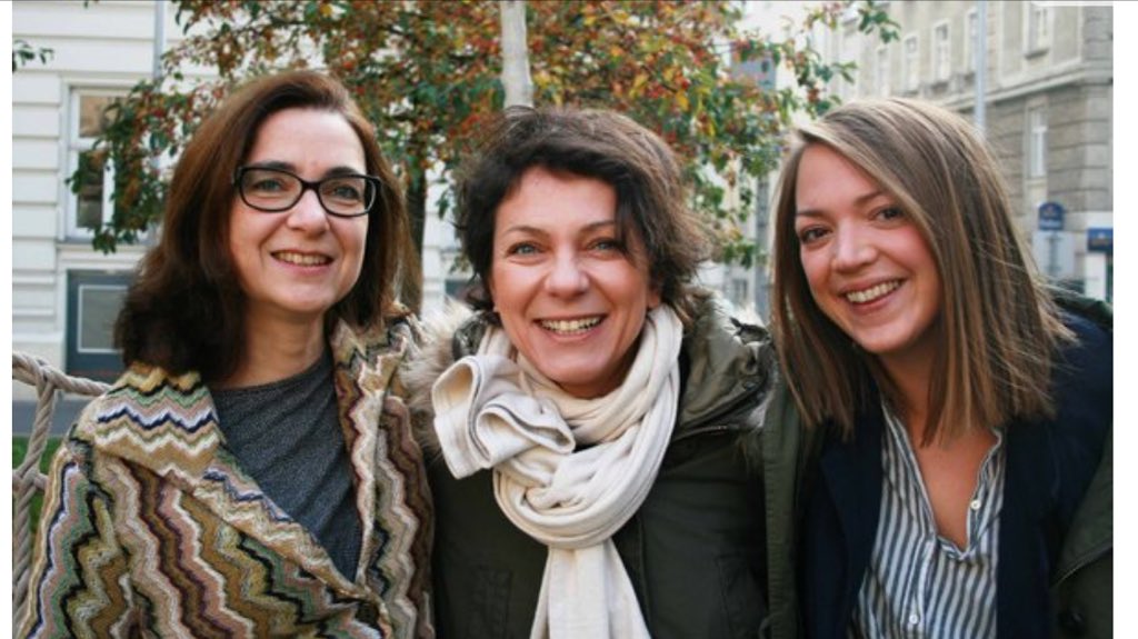 bzwien's tweet photo. als einzige partei haben die @Gruene1080 gleich viel frauen wie männer in der #josefstadt https://t.co/8Rp822iujJ https://t.co/5Ugit1XuDQ