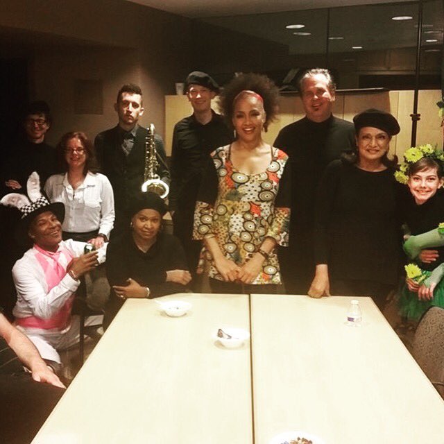 MarianLiberryan's tweet photo. Day 59 GreatCity|GreatRead Last perf #JazzAlice 630p 2nite #pavilionJohnKnox @MCPLMO @KCLibrary #alicekc #Alice150 https://t.co/uHwIk9EBum