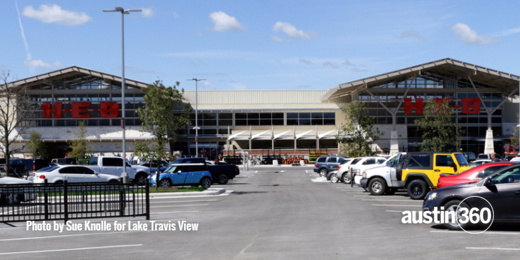 Starting Wednesday, you can go to the H-E-B in Lakeway and have a sit-down meal. atxne.ws/1O1Vae7