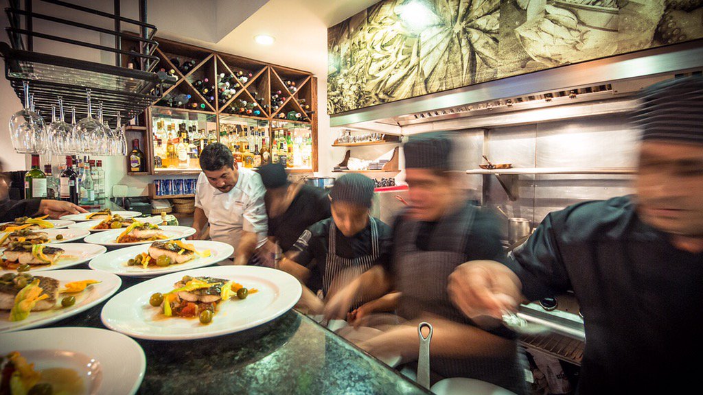 El #staff de #Nautilus se lució #ComoSiempre en #NocheDeMares ¡no por nada llevamos 60 años!