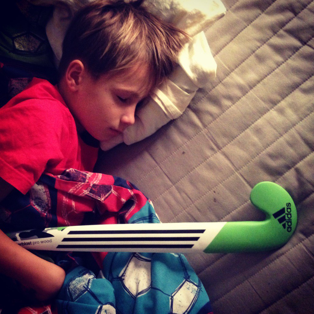 hc1946praga's tweet photo. Good night! Sweat hockey dreams... https://t.co/gT5FF8Izqw