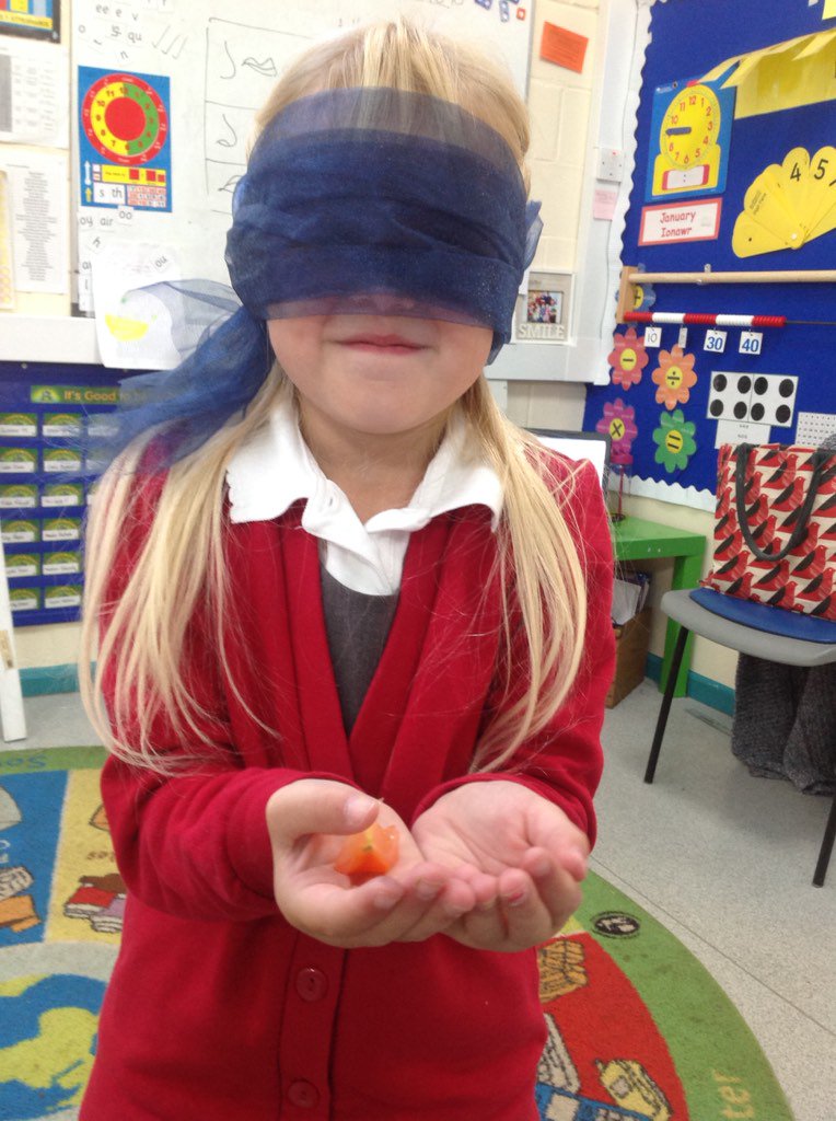 Miss Jones tweet media