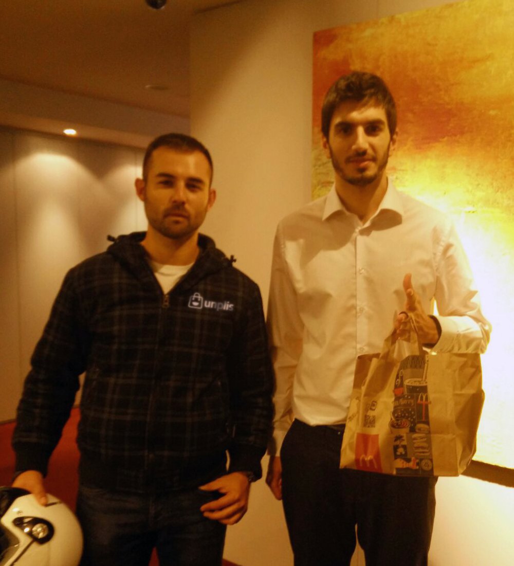 unplis_com's tweet photo. ¡Nuestro primer envío en #Madrid,estamos muy contentos de dar el salto a esta ciudad! :D #instantdelivery #Mcdonals https://t.co/Vt7jy2d0tK
