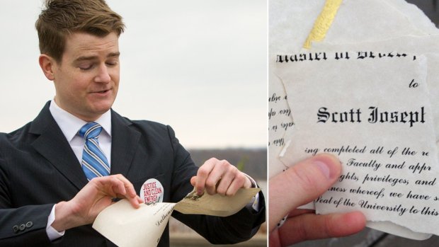 Dalhousie grad rips up his degree in fossil fuel protest, sends it back to president cbc.ca/news/degree-ri…