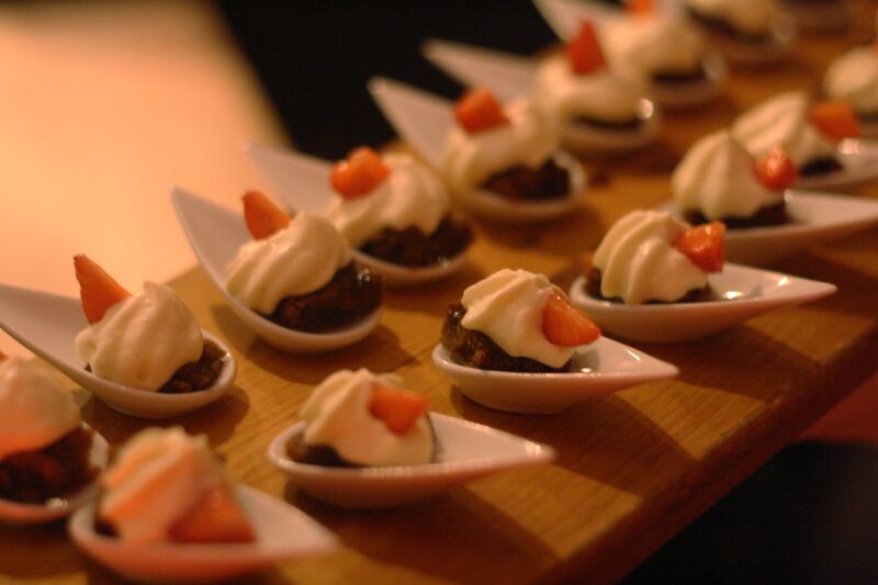 Mini #Christmas puddings look tempting!... Book your party email winecave@kcpeaches.com
