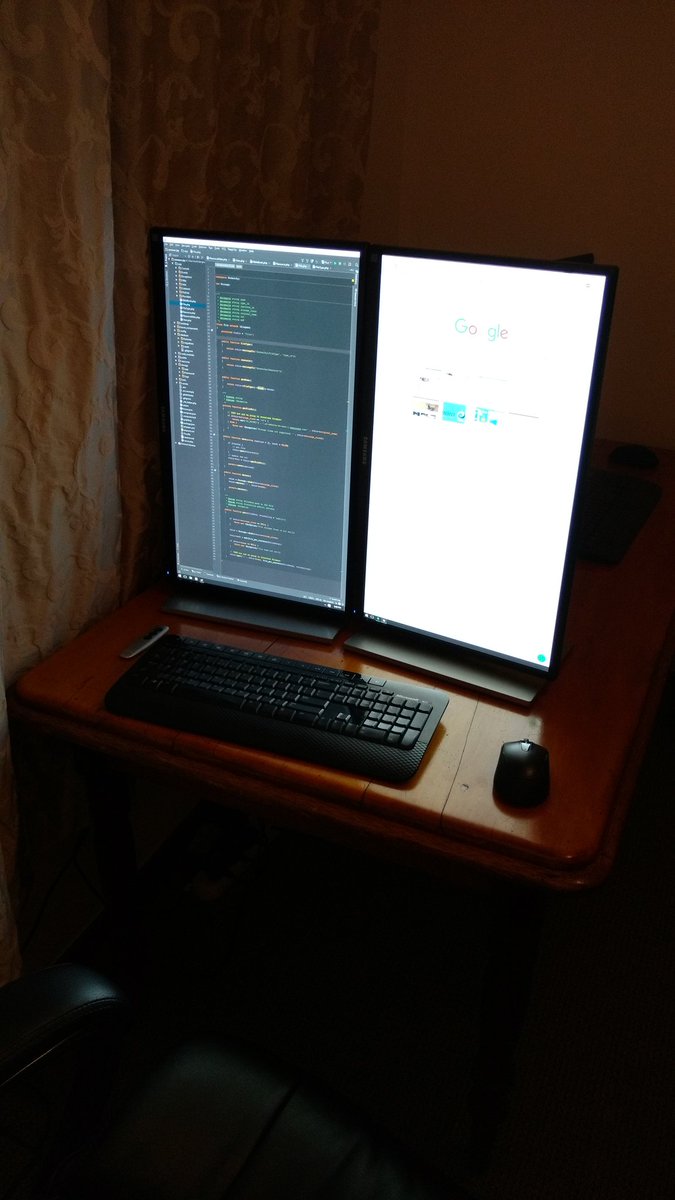 cmptrwizard's tweet photo. Vertical setup until I can build my new desk... #lessscrolling might end up liking this https://t.co/shazIdAJ3G