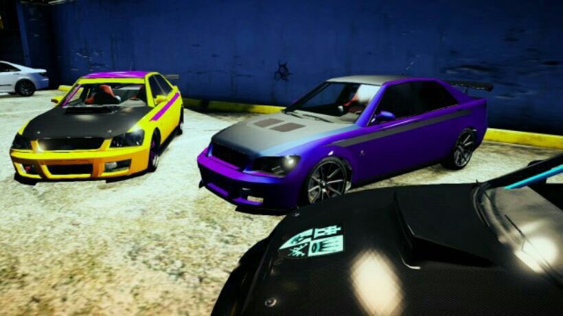 PhenomenalWayz's tweet photo. These 3 are having a race LIVE! Want to watch them? Dm us today! #likeforfollow #likeforlike https://t.co/eB71jqzD7t