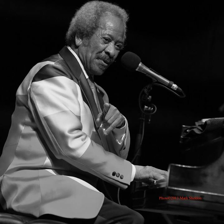 indyjazzfest's tweet photo. #AllenToussaint at @indyjazzfest 2013 #piano #composer #legend #JazzPortrait by #MarkSheldon
https://t.co/YNi3F21AJ1 https://t.co/1zyOXvf1Pp