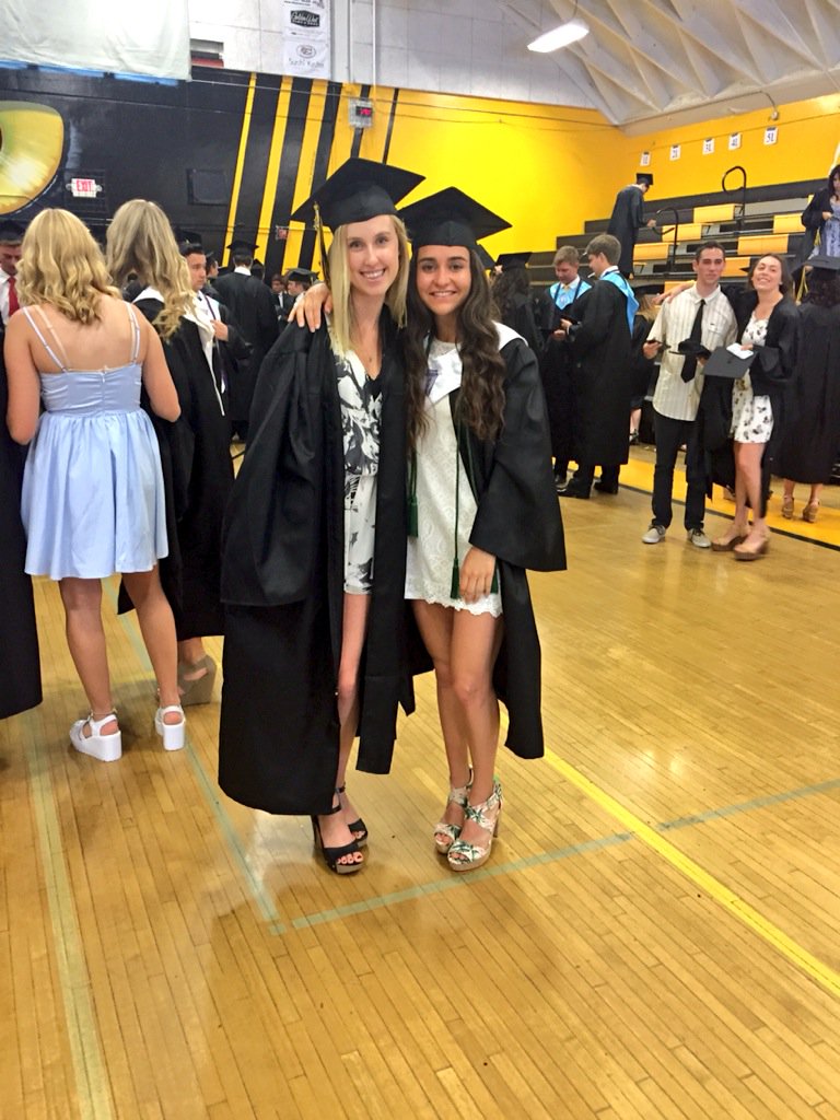 rachhelllj's tweet photo. Happy birthday to my go to gal @JuliaaGlass I LOVE YOU ❤️ https://t.co/40Uja7UfFD