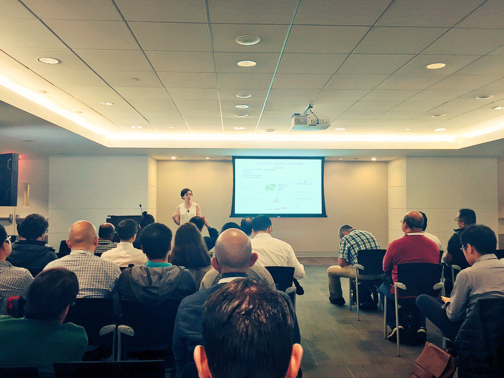 TheAndyCamps's tweet photo. A lot of finance folks here at #PyDataNYC. Here's @jstauth spreading the good word on #pyfolio. https://t.co/ho28cBjHAI