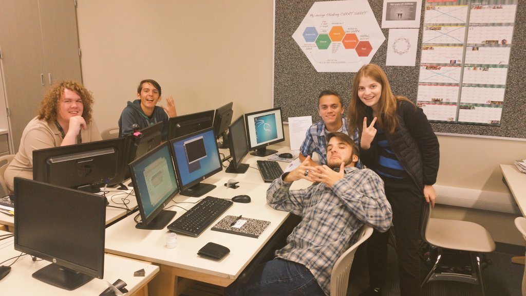 TJuntiff's tweet photo. Getting ready for our competition on Friday for Cyber Patriots! #METPeoria #cyberpatriots #Met_cybersecure https://t.co/3Ty1bhogUk