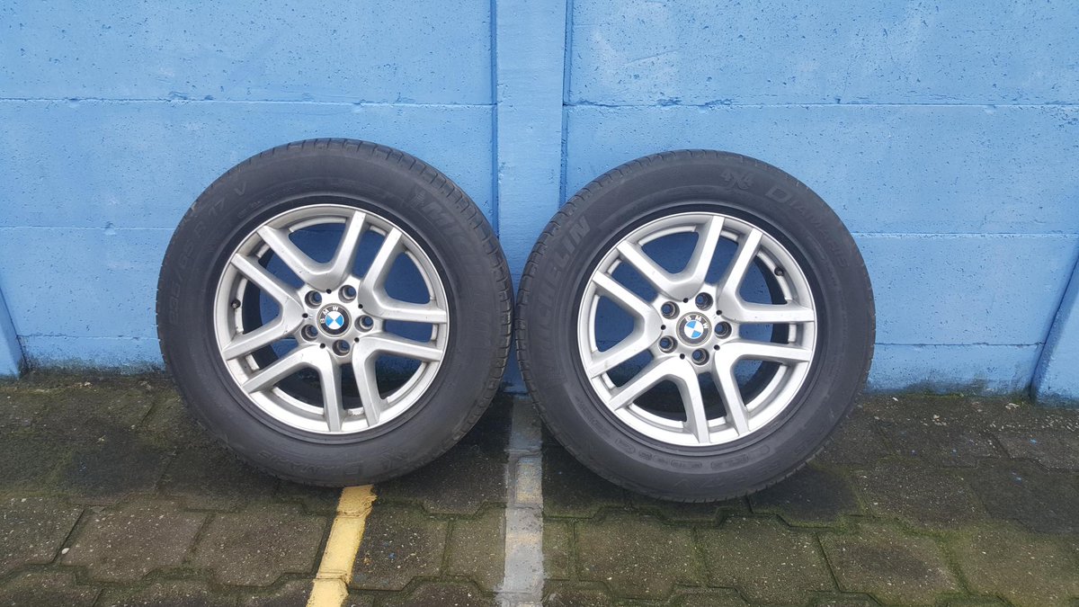 PromoAutos's tweet photo. Vendo 4 aros con llantas para BMW x3 x5 rin 17  nitidos Q 5000. Neg. Tel. 23316553 https://t.co/Q0EbEqBZSm