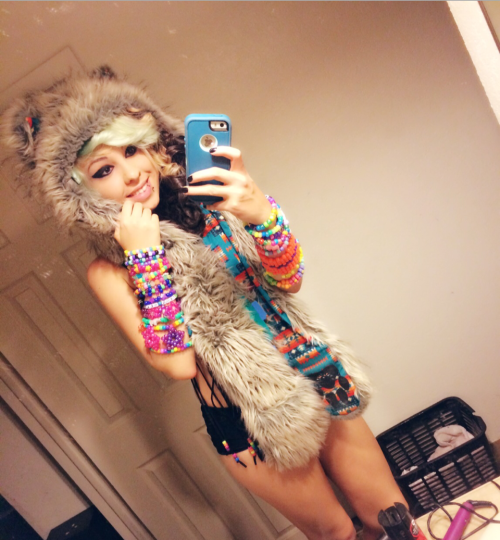 RaveBabess's tweet photo. #WhosYourTeddy https://t.co/Um5WDAFZxF