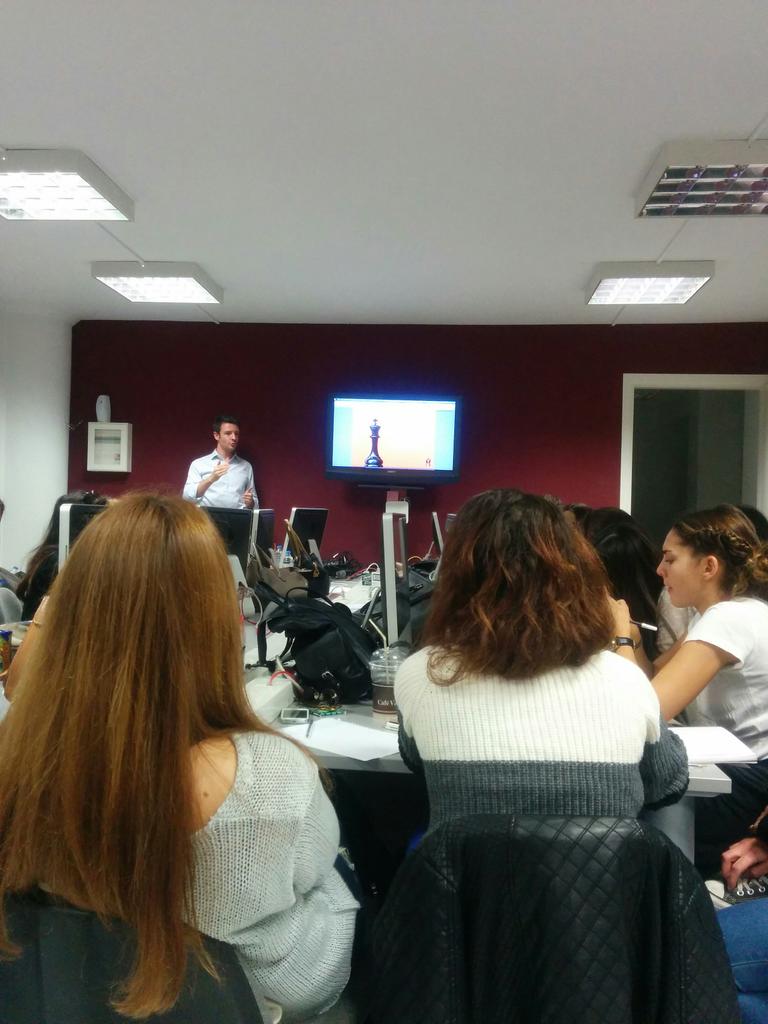 constantina_ch's tweet photo. #MarkosAris #marketing  #4WiseMonkeys @tsakarestou @dibirba 
"There is always a solution, believe in yourself" https://t.co/LFYpxhNJdJ