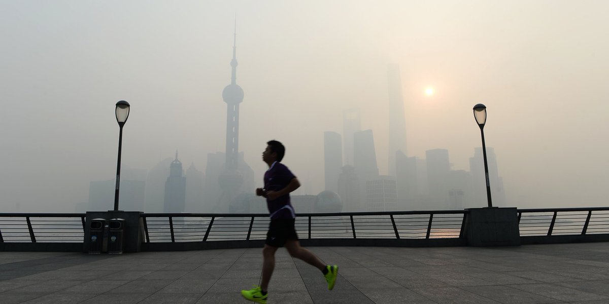 business's tweet photo. Falling oil prices threaten industries that help to cut global warming, IEA says https://t.co/rAaGb3lGQf https://t.co/QW2fDboQoL