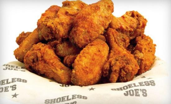 ShoelessBrant's tweet photo. WING NIGHT TONIGHT -after 4pm!! $7.99/serving!! #wingnight #buffalobutter #saucy #allthesauces https://t.co/Yqxgd6xvHe