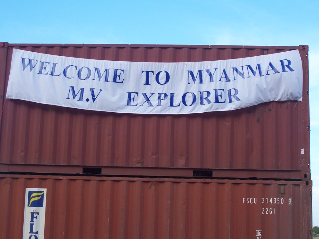 ElieRaflowitz's tweet image. #Myanmar or #Burma? Check out my #Fall05Recap to find out. #StudyAbroad #SemesteratSea wp.me/p3KAIM-jx