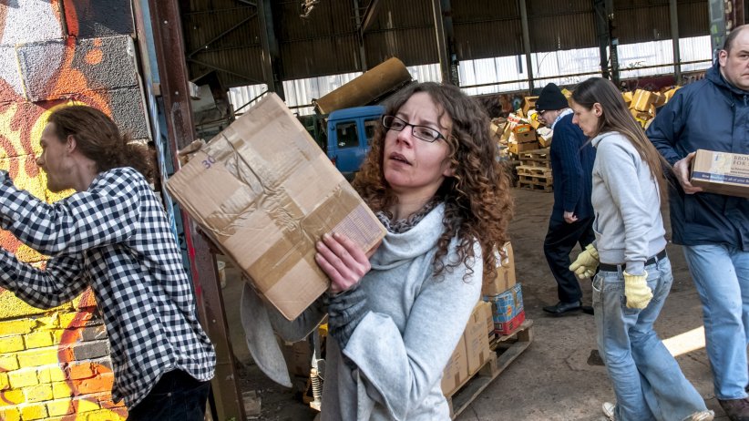 johnrampton's tweet image. Position your company and your employees to do good in the world: buff.ly/1WJxySQ #service #bethechange