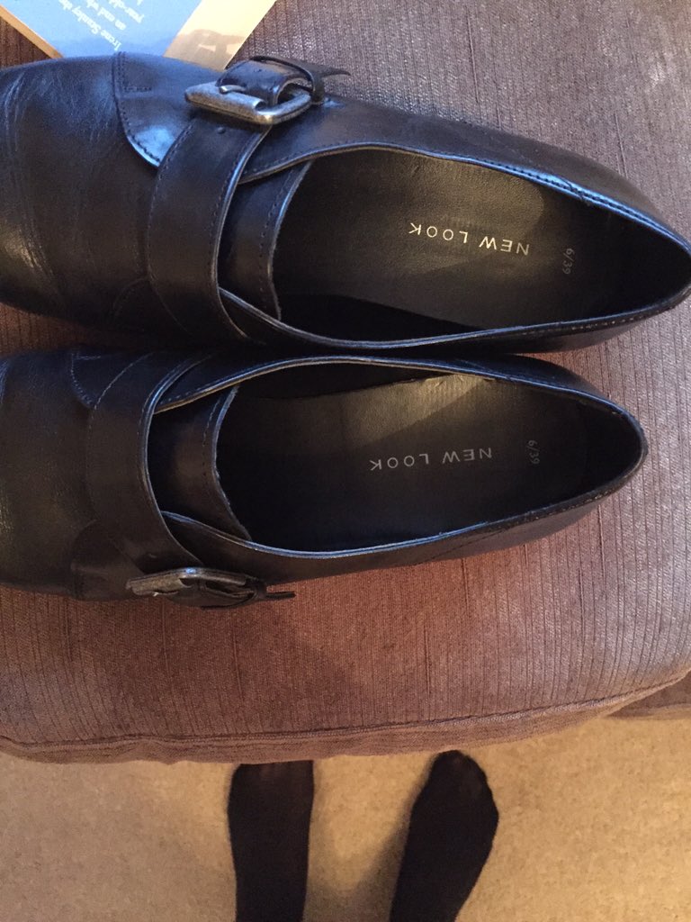 SSSplansaz's tweet photo. @nextofficial just took my new next leather shoes off....bit of a surprise to see this?!! Any ideas? https://t.co/DeMsREloXT