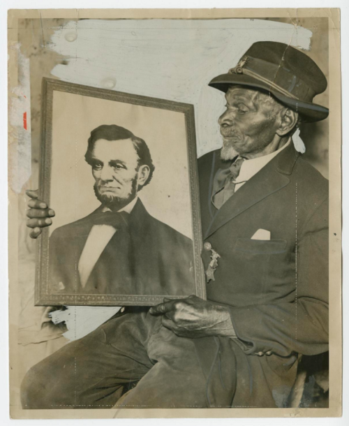 NMAAHC's tweet photo. NEW BLOG: Celebrating the Legacy of African American Veterans: https://t.co/EIlMfQRdxT https://t.co/8yarqQ0W0V