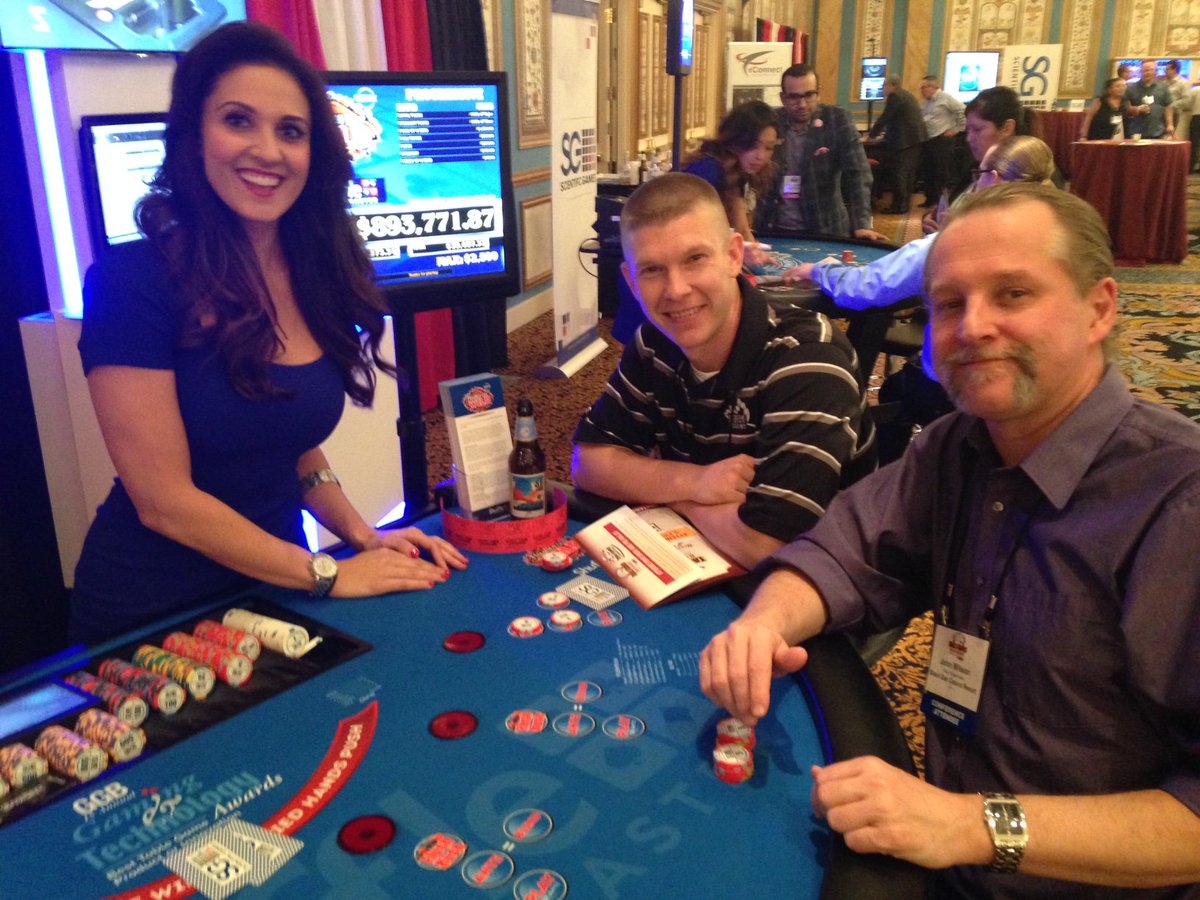 shuffle_classic's tweet photo. We're having a great show so far at the Cutting Edge #TableGamesConference @ParisVegas! #ScientificGames https://t.co/bBeHHir517