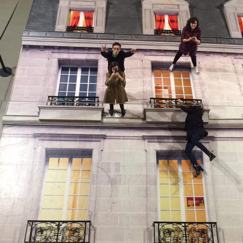 ClemenceAulas's tweet photo. Super @atelierdescm encore une fois #CMinfluence merci les copains @mikariviere @YoDigue @JeremyChouet https://t.co/o7HGjVUbKi