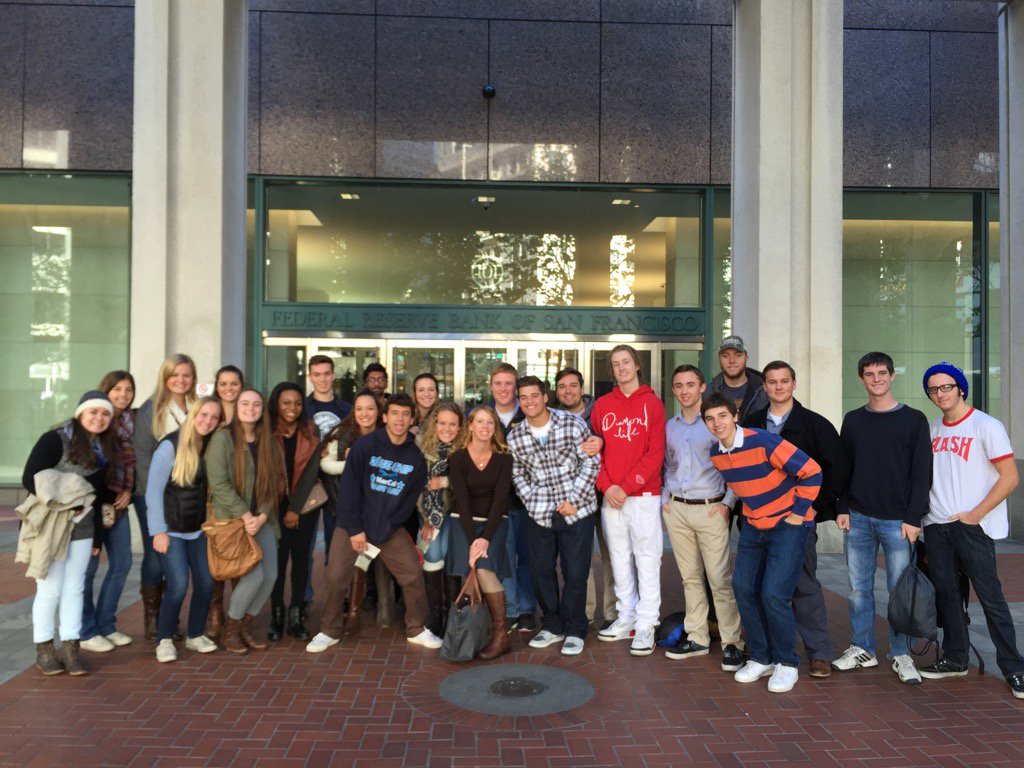 andersquad's tweet photo. Federal Reserve Bank! Ander field trip 2015! #thefed #andersquad #econiscool https://t.co/OIhvOYrWPy