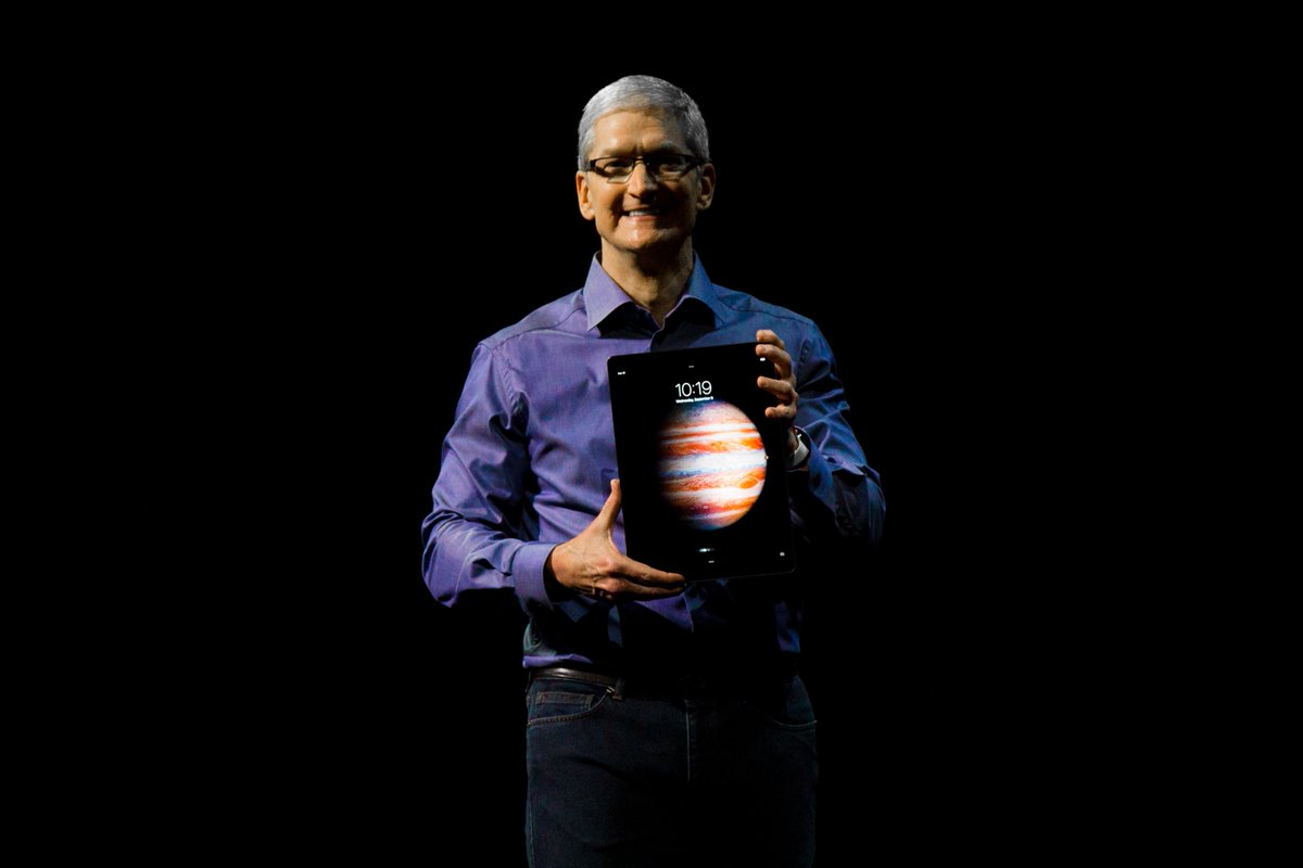 CNET's tweet photo. Apple's Cook on the iPad Pro: "Why would you buy a PC anymore?" https://t.co/oHbG3aWqp0 https://t.co/IPDyNY1PbE