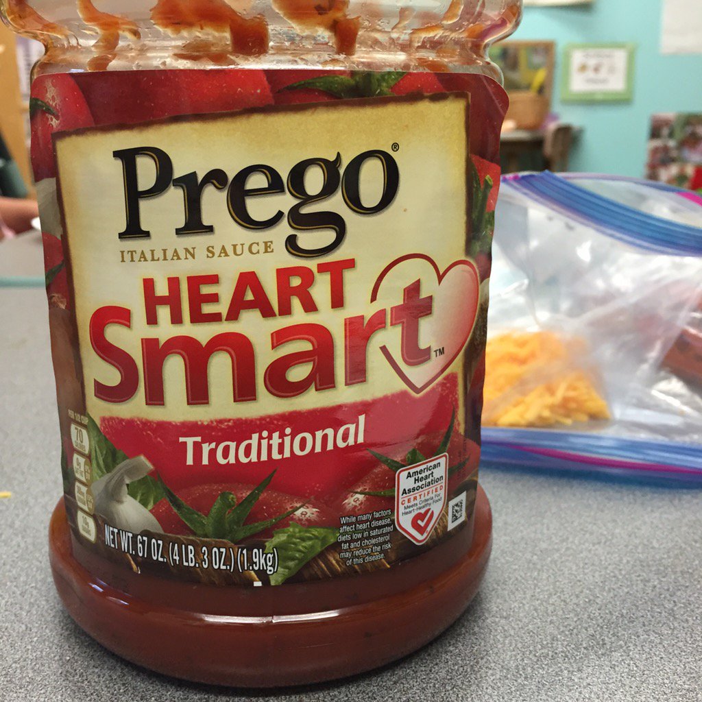 BadExampl3's tweet photo. How to announce a pregnancy: post a pic of @PregoSauce and caption it "Guess who's having prasta? Pregnant Pasta!" https://t.co/KQJ5da0SFM