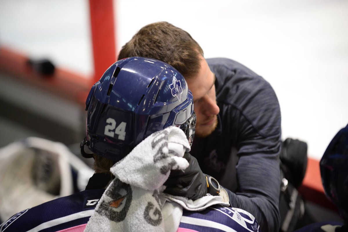 SciencePerfo's tweet photo. Le casque anti-commotion existe-t-il? https://t.co/jf5ozTc9jf #SciencePerfo @HockeyQuebec https://t.co/F6mqDDRr3s