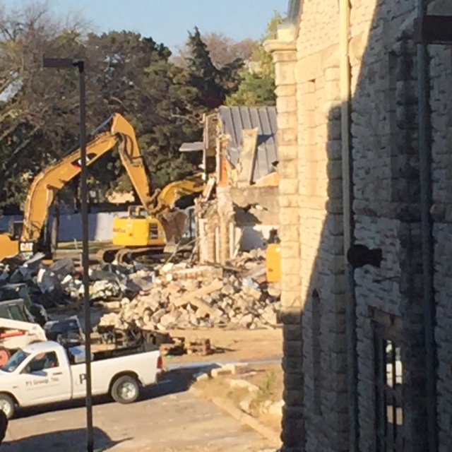 KStateIAID's tweet photo. So this is happening! #Seatonrenovation #APDesign #KStateIAPD https://t.co/FZuZe9zm36