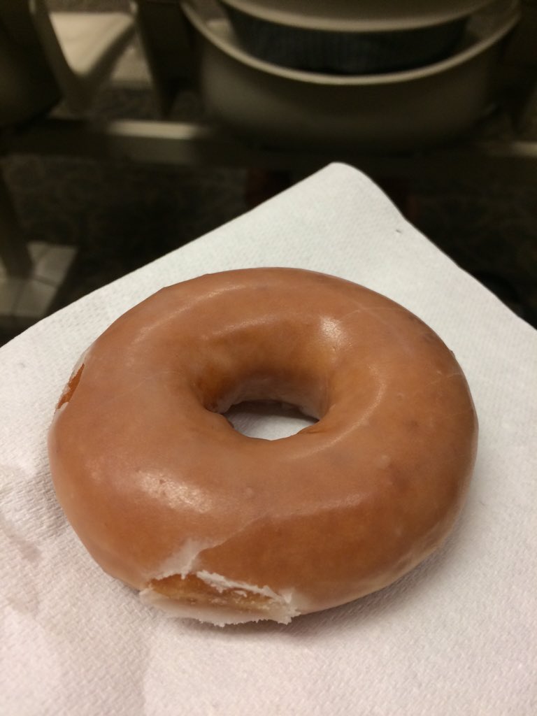swanksauce's tweet photo. Donuts for dinner. #joinpase https://t.co/DThbAnM4uh