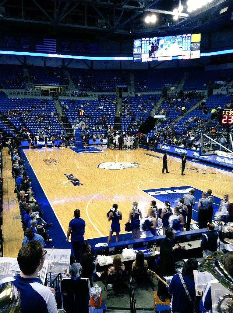 FrankLaddSTL's tweet image. Last @SaintLouisMBB with this version of the #Billiken. Take it in folks, we enter a new era on Friday. #whychangeit