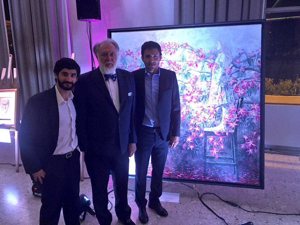 JuanMBarrero's tweet photo. Ya está cerrado el #bacasa con Eugenio Cuttica #art #food #diversity Gran gala de @FundacionJAA #graciasheroes2015 https://t.co/e8QFd3jjKW