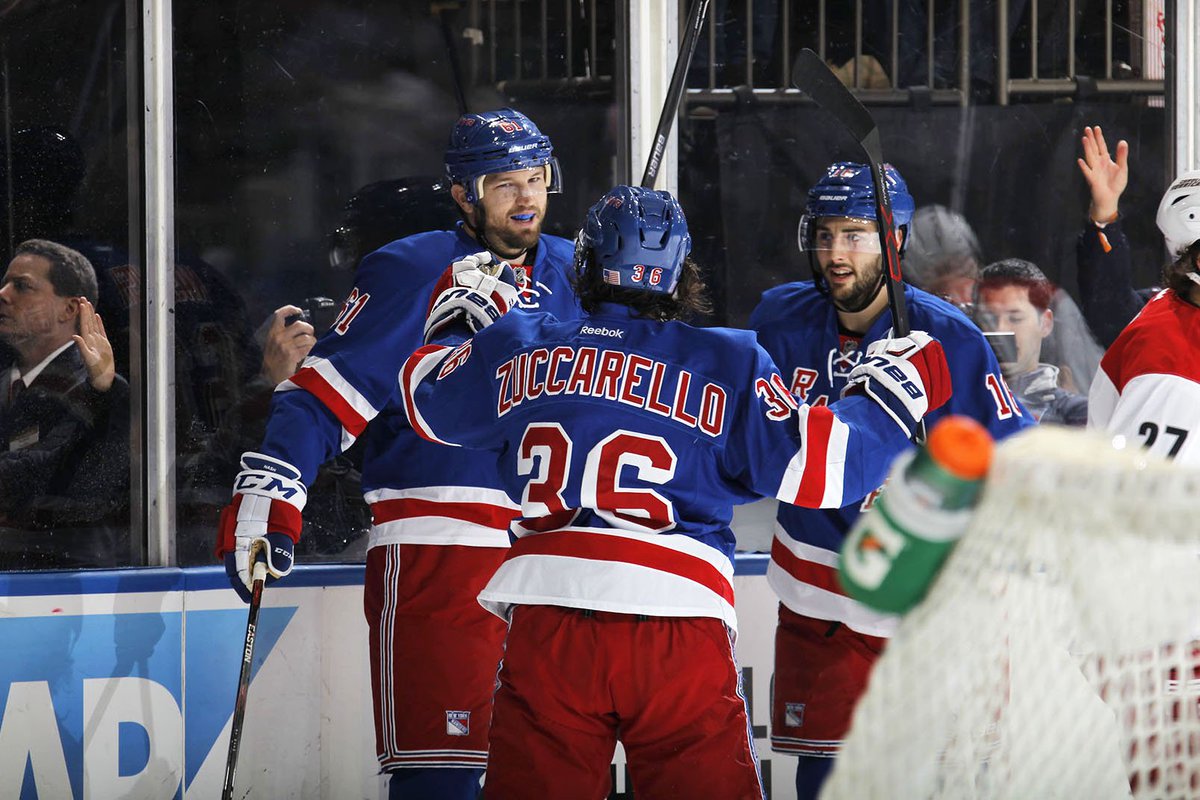 NYRangers's tweet photo. Make it 6 in a row!! #NYR beat the Hurricanes 3-0 tonight @TheGarden! A 33-save shutout for @HLundqvist30 https://t.co/XerFz9m9uD