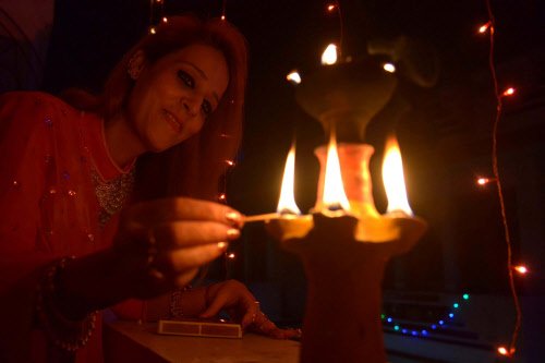 TOI_Elections's tweet photo. #HappyDiwali https://t.co/p1YsifxNaN