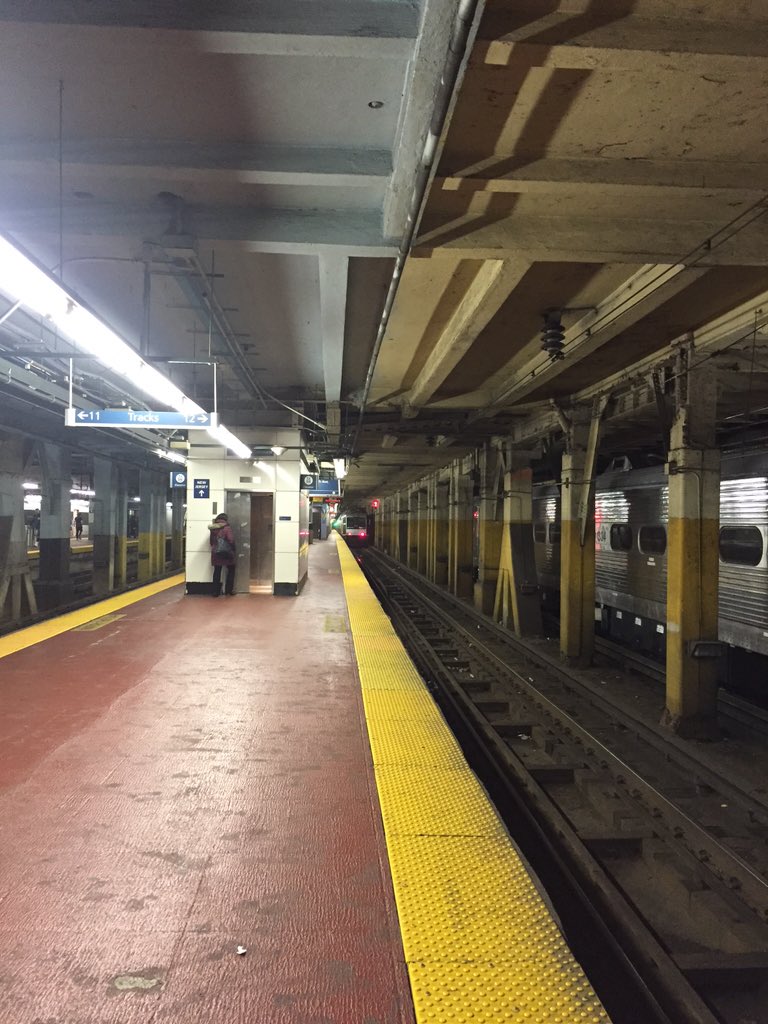 njtrainislate's tweet photo. Train 3595 departing penn station at 4:16.  It's 4:15.  Bye bye train.  @NJTRANSIT why did this train leave early? https://t.co/4bU2DnUK3a