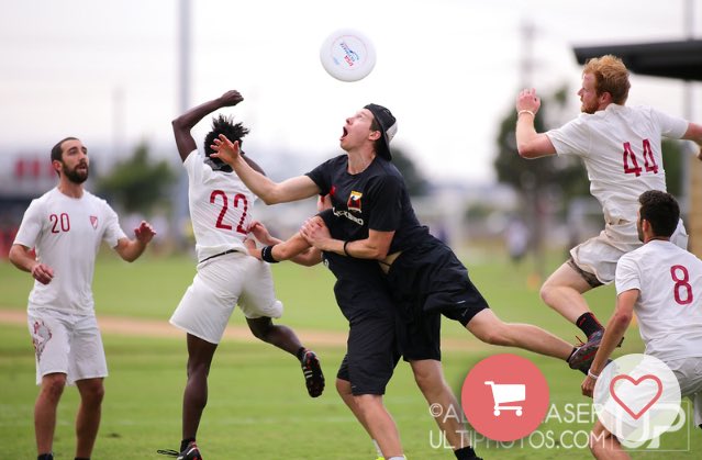 Oh my God I'm actually keeping the disc in the air with my mind!