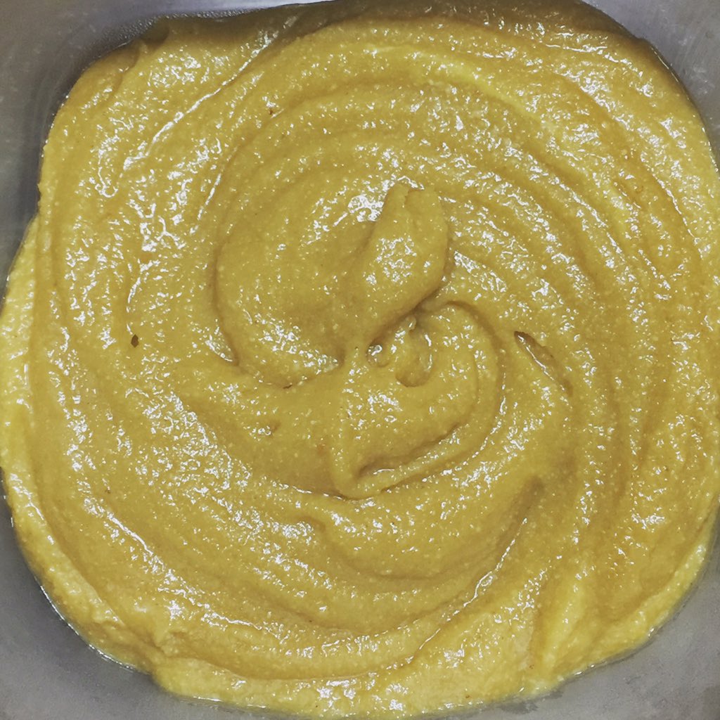 In love of our #KitchenAidblender #amomikitchenaid <a href="/KitchenAidUSA/">KitchenAid</a> some peanut butter with tumeric and cinamon!