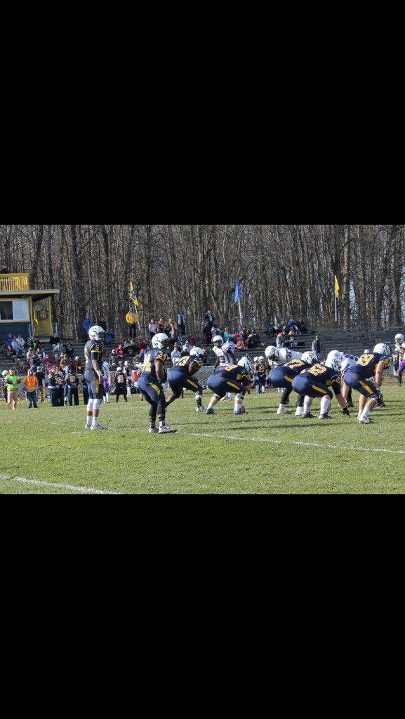 CoachWhitley5's tweet photo. The big savages 💪 @DetroitbornJayy  @jimerrill @BrettMasuga @craig @dustin @MR_NFL_BOUND https://t.co/JMJ3oo17cv