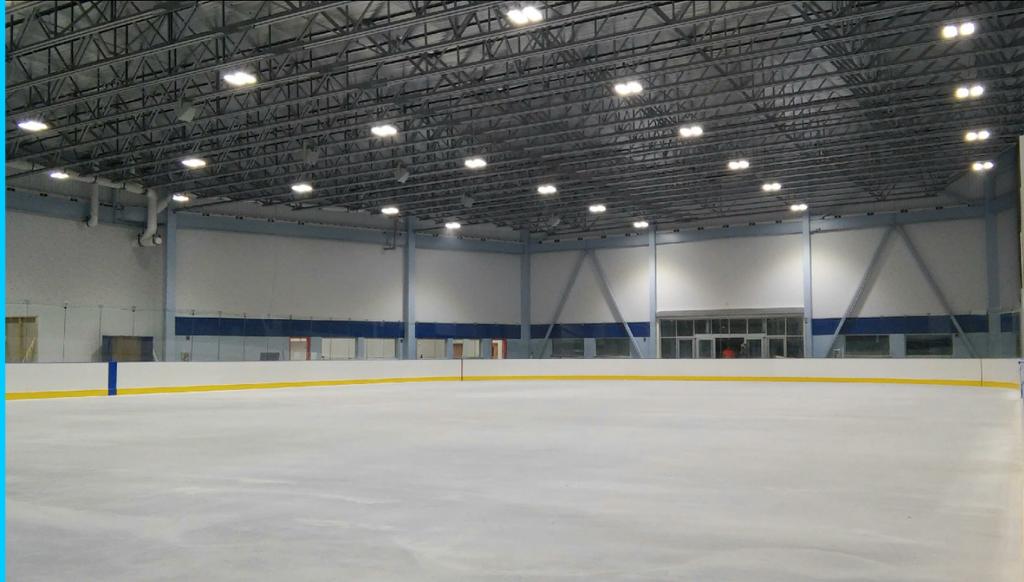 KeeneHighHockey's tweet photo. View from our bench... yea this is happening!!! #ThinkRink #Keene #BlackBirds #Hockey https://t.co/UclKFubZlV