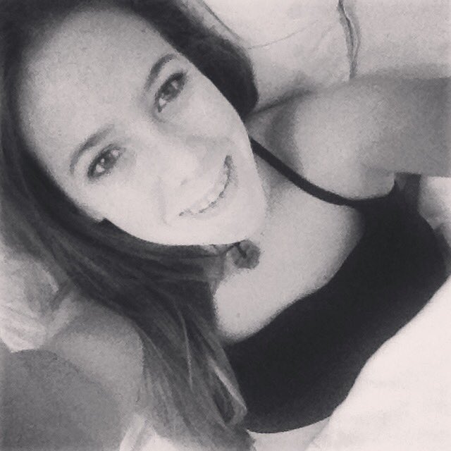 VirginiaChaves3's tweet photo. Buenas nochee! Ya estamos por aqui de vuelta 😜 https://t.co/nQQBBIXfkm