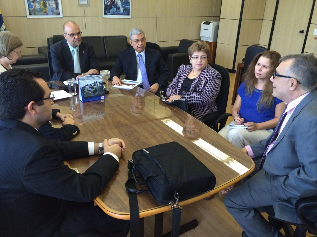 VereadoraIzabel's tweet image. Em Brasília, juntamente com o Senador @garibaldifilho , conversamos com o secretário-executivo do MEC, Luiz Cláudio.