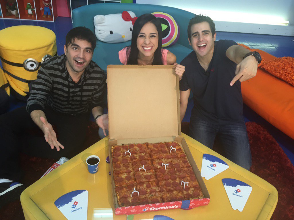 PilasMucha_gtv's tweet photo. Todavía tienen unos minutos para seguir utilizando #ComboNavidator y entrar al SORTEO de un vale por pizza ;) https://t.co/DsYMVI9SC1