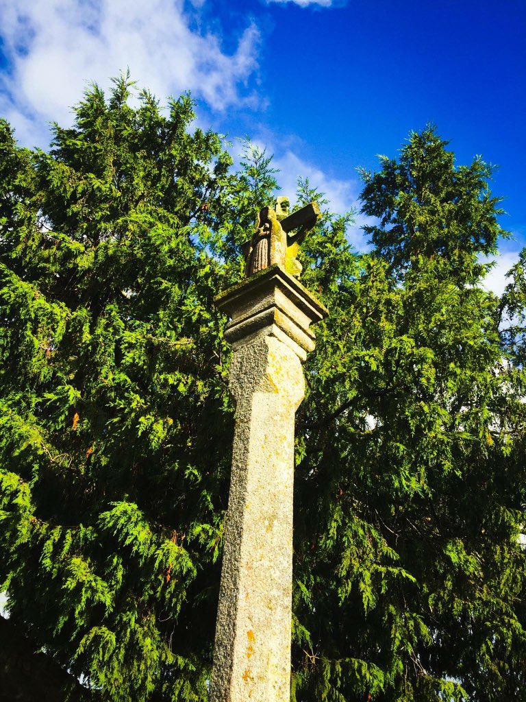 Estamos en Santiago de Albá (Palas de Rei). Natureza , historia, ecoloxía e benestar. 
Ves a facernos unha visita?