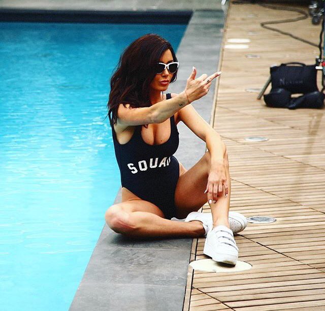 HawkersCo's tweet image. Sorteo de unas Hawkers entre todos los que den RT a este tweet.

Buenas noches hawkerianos 😎

Mañana más y mejor 😘