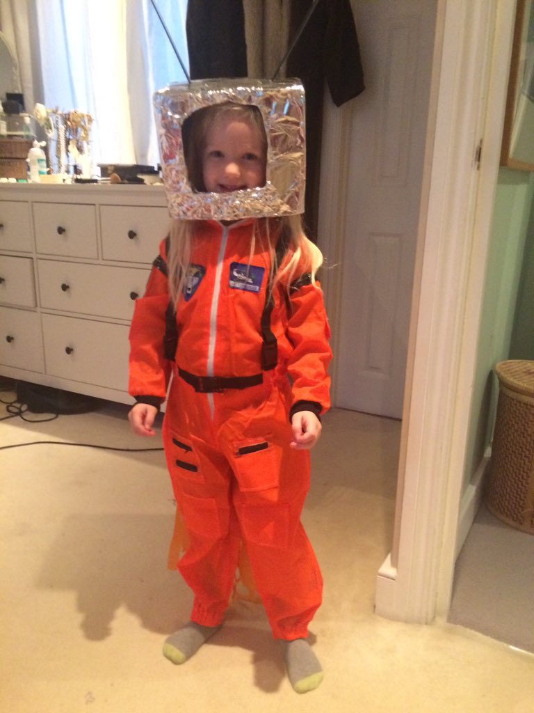 naomilay's tweet photo. Teaching them from a young age. #YouCanDoanything #girlpower https://t.co/q3oMy0INGH