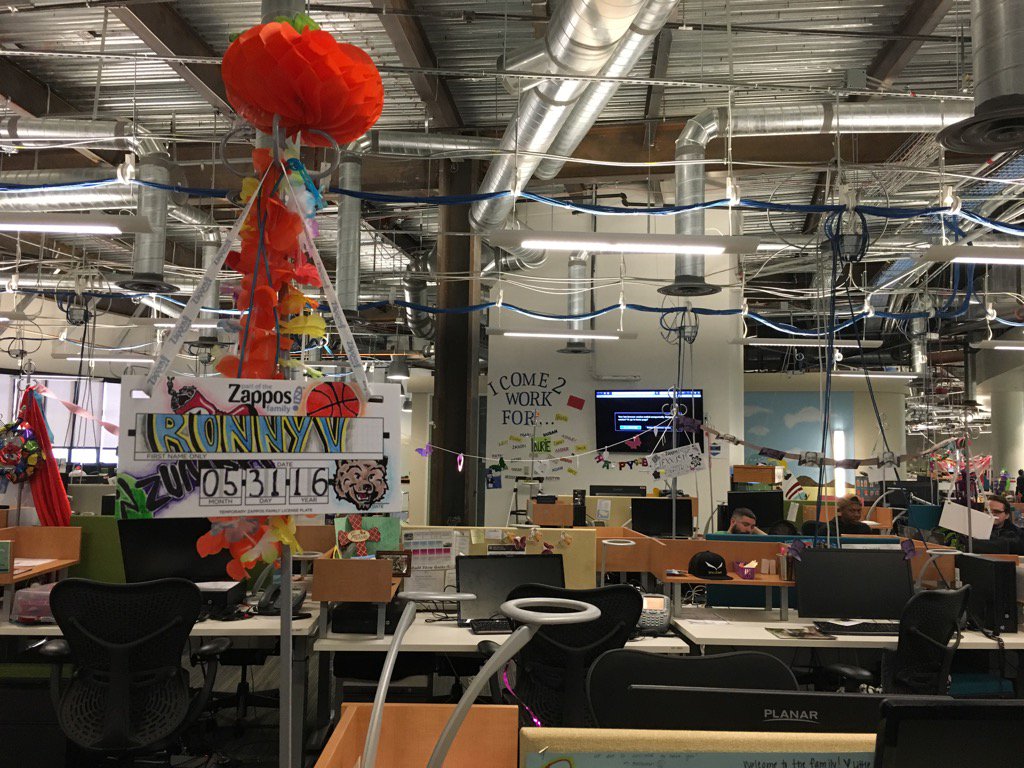 LondonLadyDi's tweet image. #zappostour. #Teamdancer. Thanks Jackie for the awesome Zappos tour in Vegas!!!