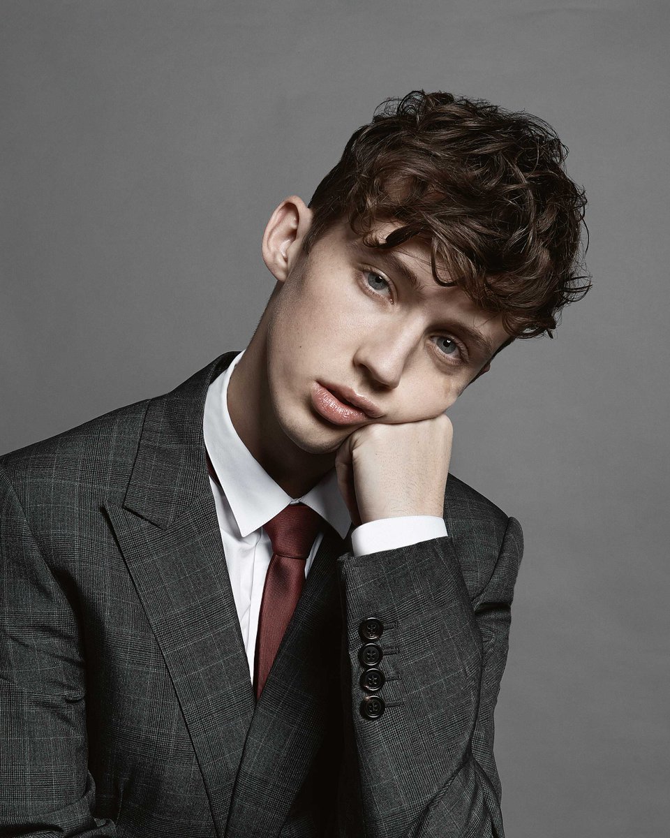 troyesivan's tweet photo. really really really honoured to have been names one of @GQAustralia's Men of the Year!!! thank you thank youuuuuu 💙 https://t.co/Ou79RfC9GF