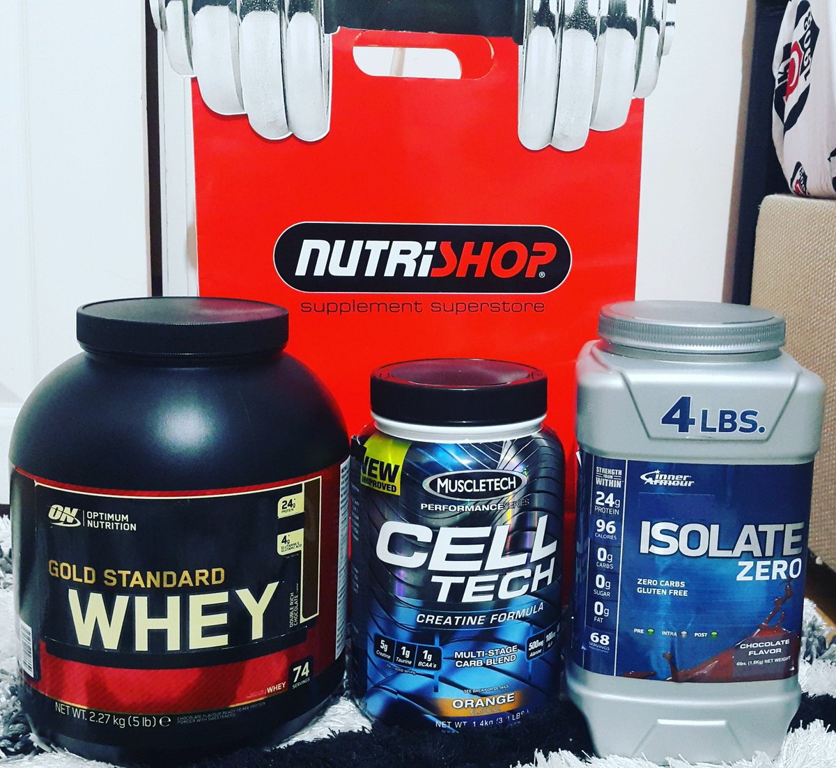 Muratyldzhn19o3's tweet photo. Durmak yok çalışmaya devam yeni desteklerim 💪💪💪💪💪 #gym #protein #isolatezero #celltech #wheygold #creatine https://t.co/yOgEnch04q